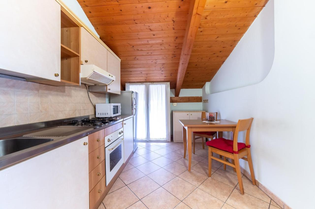 Residenza Melucci Aparthotel Rimini Luaran gambar