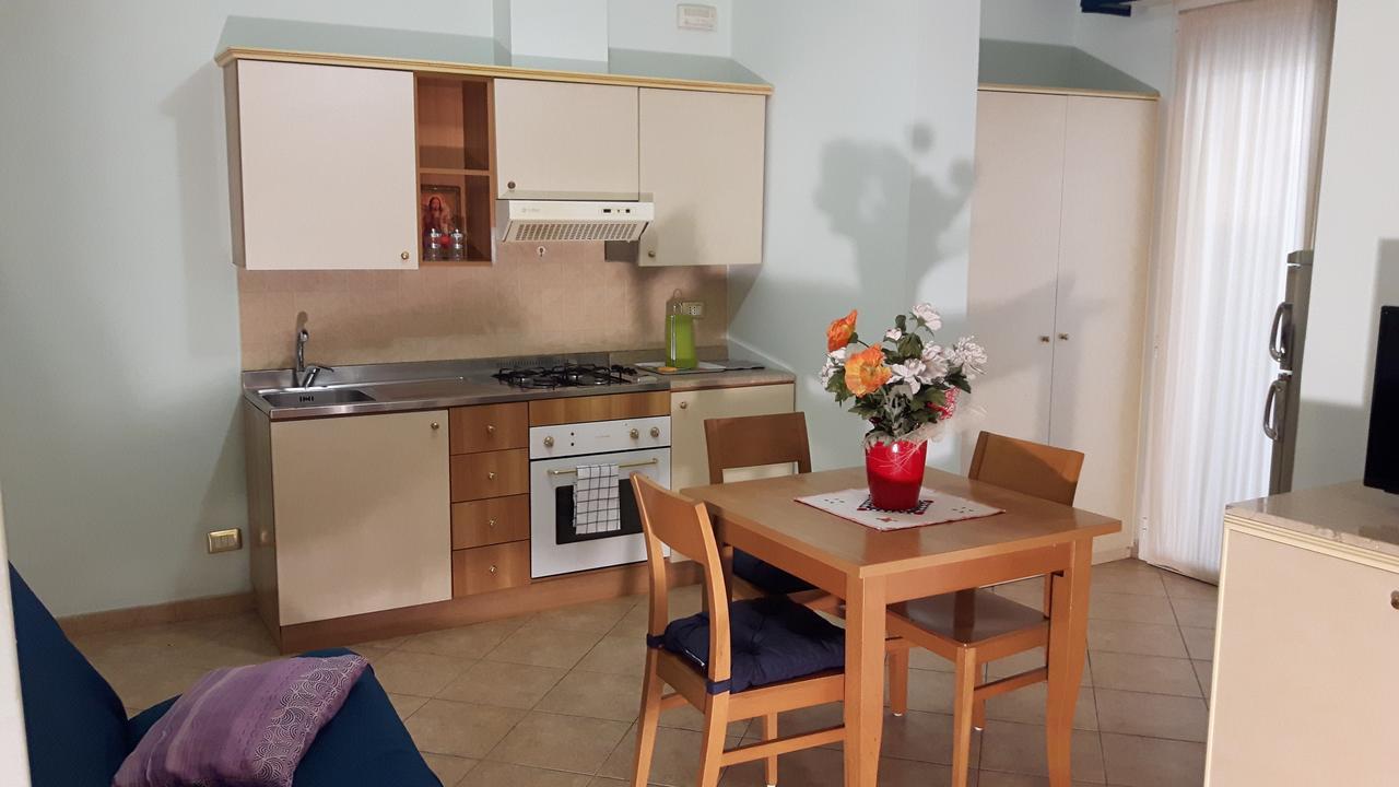 Residenza Melucci Aparthotel Rimini Luaran gambar